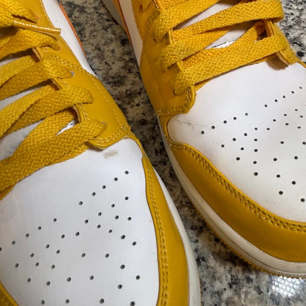 Nike Air Jordan 1 Low Pollen Yellow White Men’s Size 13 - Picture 5 of 11